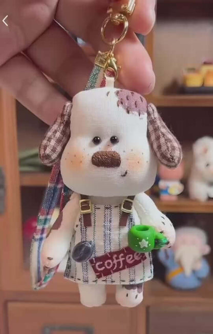 ตุ๊กตาผ้ารูปลูกสุนัขจากร้านกาแฟ